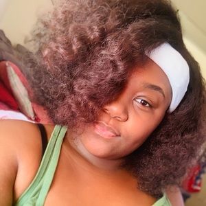 Meet your Posher, Ajanae